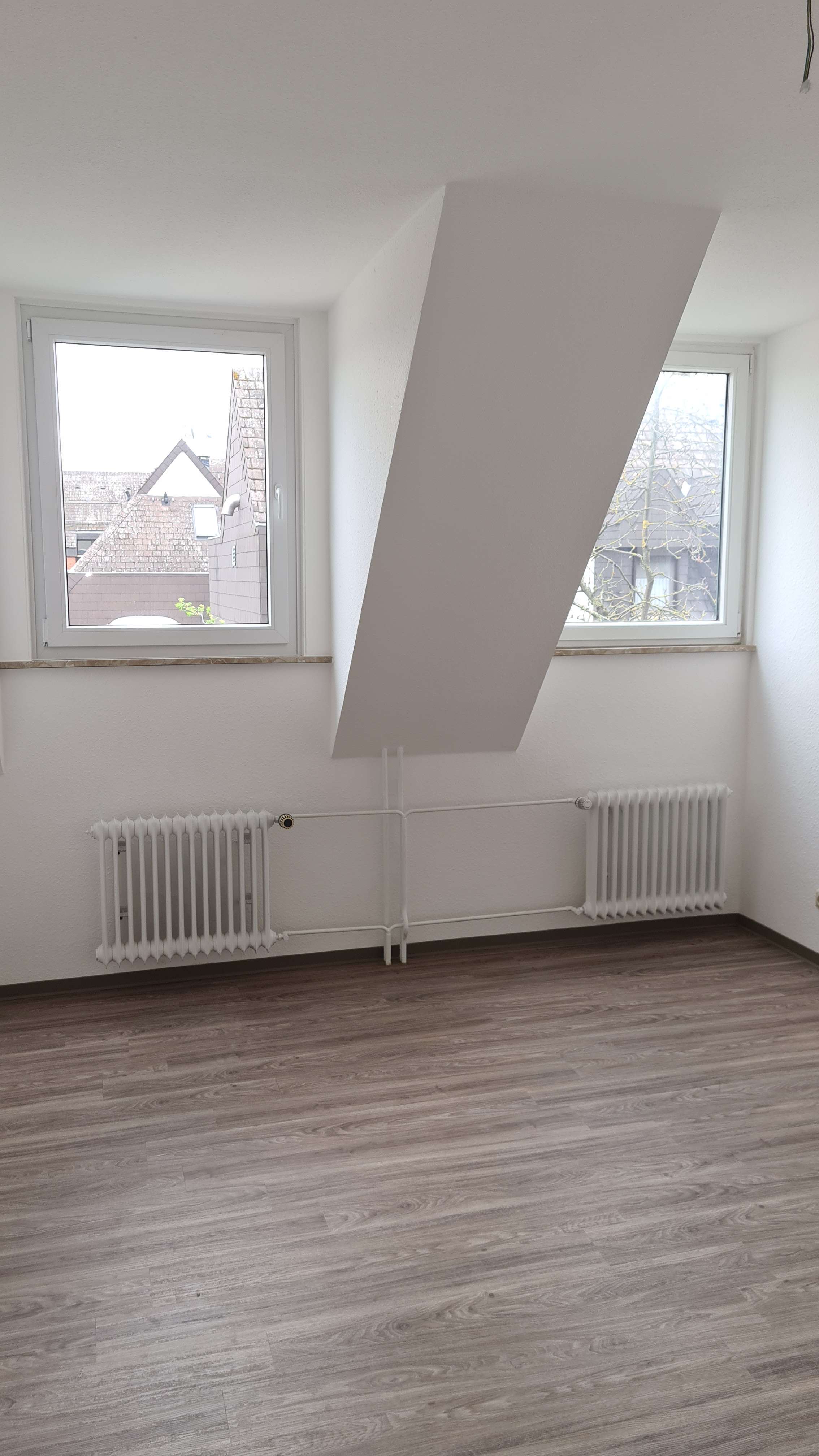 Höxter // Schöne helle 2-ZKB-WHG (207) mit Balkon zu vermieten